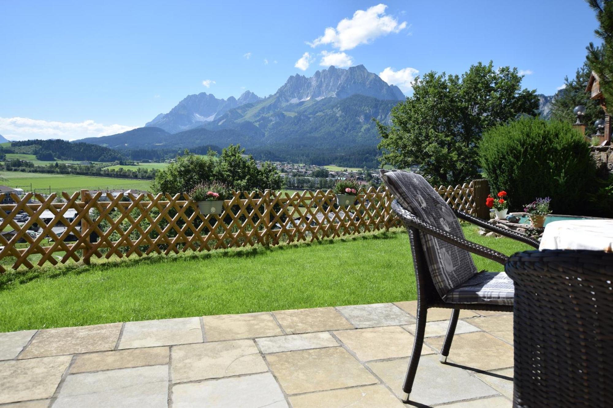 Romantik Aparthotel Sonnleitn Sankt Johann in Tirol Exteriör bild