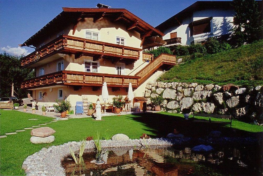 Romantik Aparthotel Sonnleitn Sankt Johann in Tirol Exteriör bild